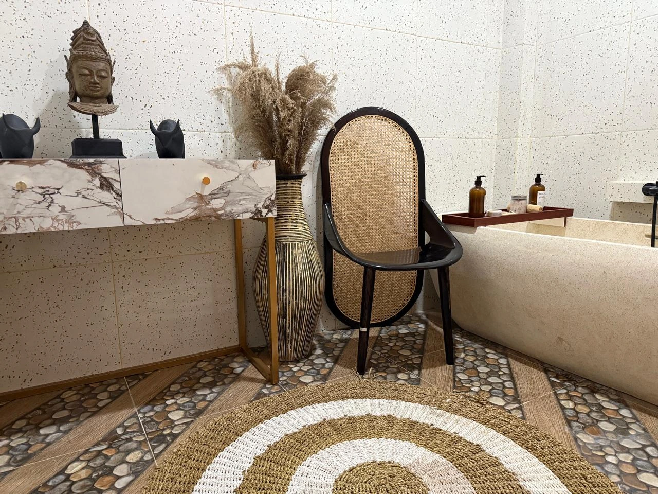 Luxury foot spa bath for pedicure treatment at MY SPA LOMBOK Kuta Mandalika